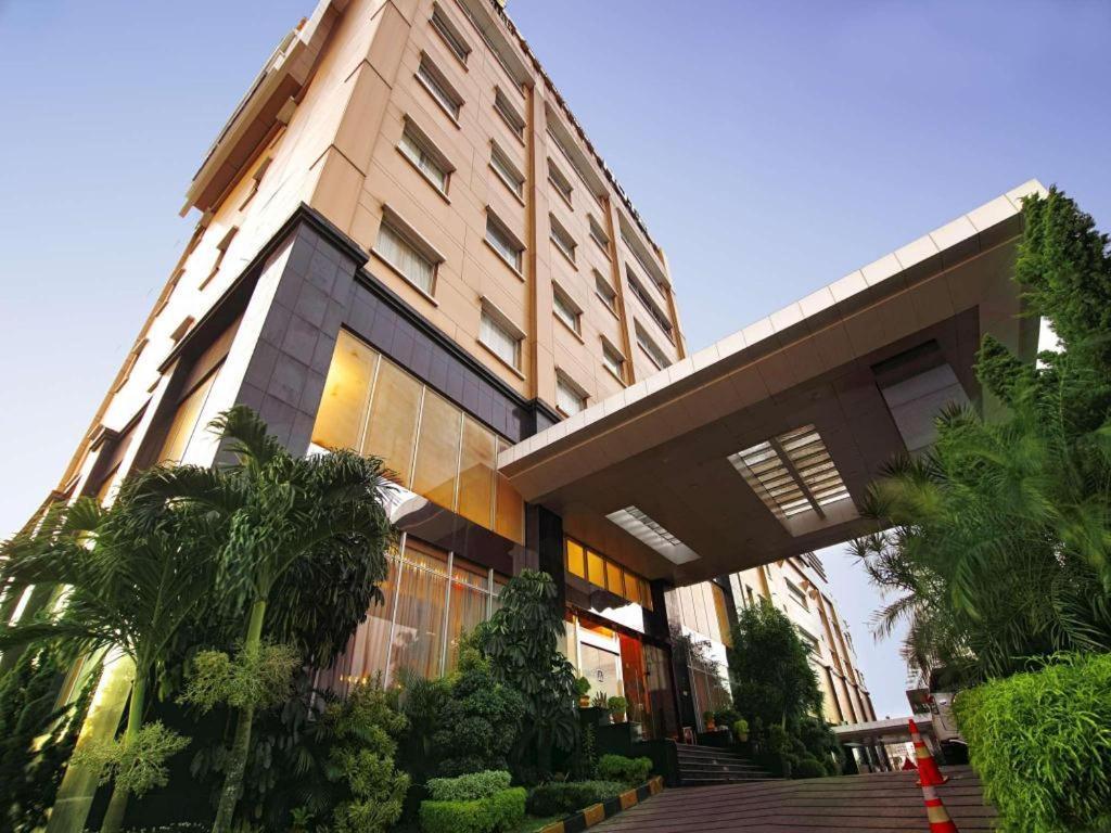 Grand Basko Hotel Паданг Экстерьер фото