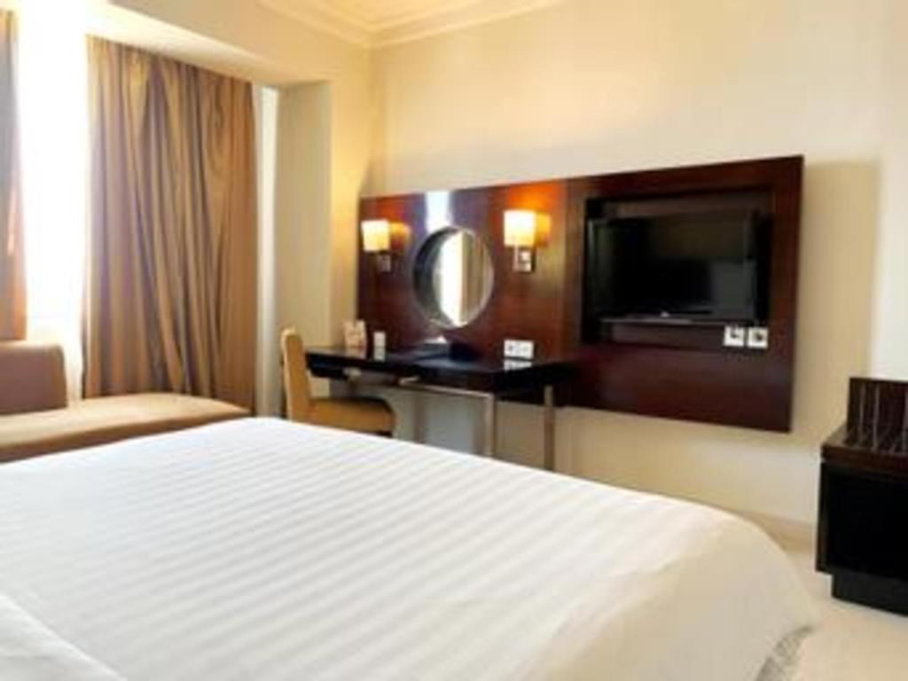 Grand Basko Hotel Паданг Экстерьер фото