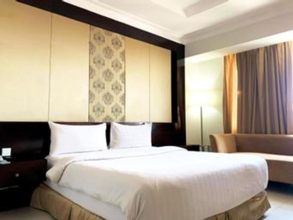 Grand Basko Hotel Паданг Экстерьер фото