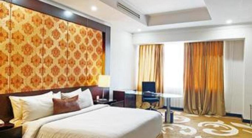 Grand Basko Hotel Паданг Экстерьер фото