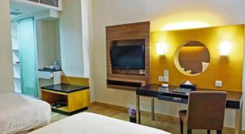 Grand Basko Hotel Паданг Экстерьер фото